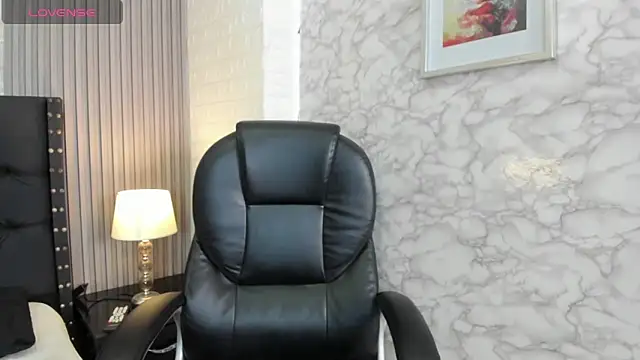 alicy  torres online show from April 22, 2026, 12:18 pm