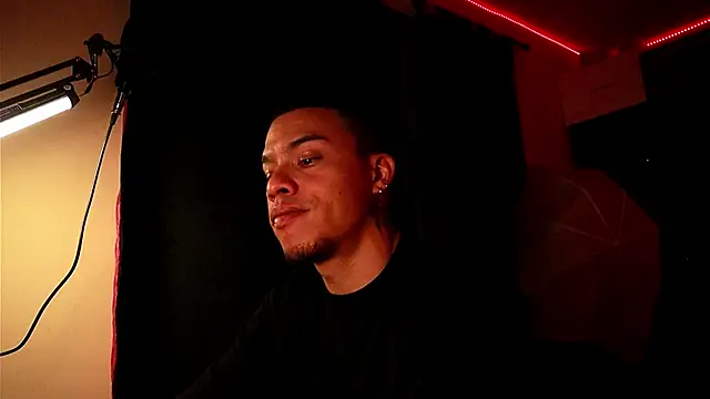 AlphaMasterXxx online show from October 9, 2025, 6:11 am