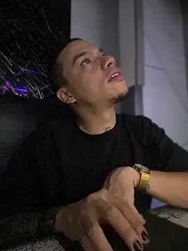 AlphaMasterXxx online show from November 1, 2025, 6:26 am