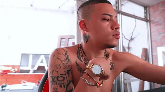 AlphaMasterXxx online show from April 12, 2026, 3:50 pm