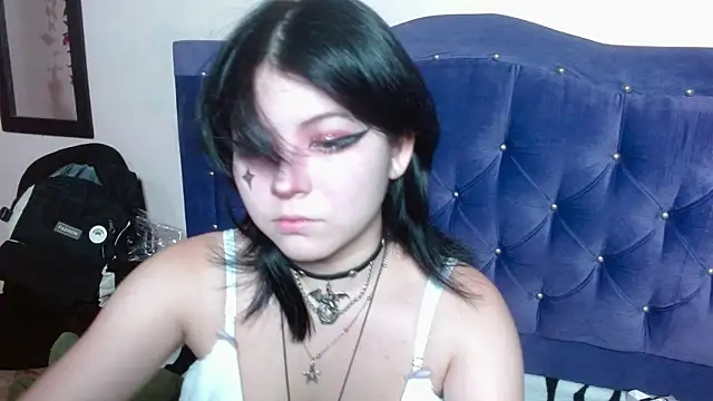 Snapshot of Ginebra_Sensual chatting on October 7, 2025, 12:13 pm Ginebra Sensual online show from October 7, 2025, 12:13 pm