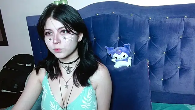 Snapshot of Ginebra_Sensual chatting on October 17, 2025, 12:30 pm Ginebra Sensual online show from October 17, 2025, 12:30 pm