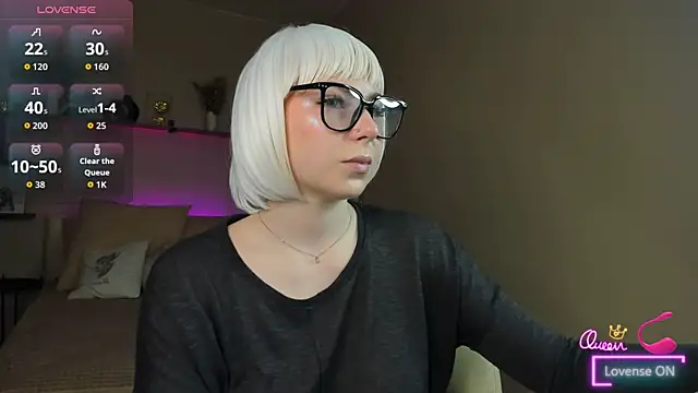 Snapshot of EvaCrosby chatting on July 23, 2026, 3:43 pm EvaCrosby online show from July 23, 2026, 3:43 pm