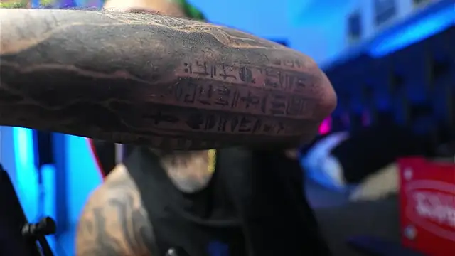 logan hugh8 online show from February 7, 2026, 7:34 am