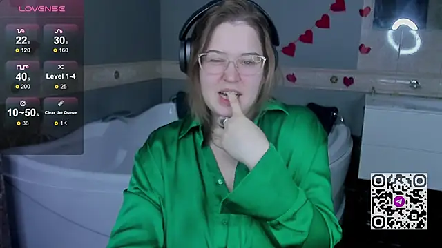 HelenHartt online show from March 1, 2026, 8:49 am