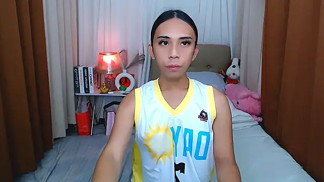 scarlet smith7 online show from May 16, 2026, 2:41 am