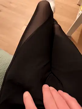 luckylover2024 online show from March 25, 2026, 7:09 pm