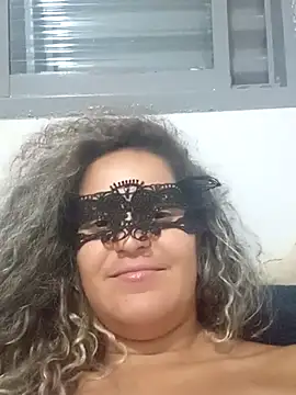 RaphinhaSanches online show from December 4, 2025, 11:46 pm