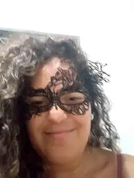 Snapshot of RaphinhaSanches chatting on December 15, 2025, 5:50 pm RaphinhaSanches online show from December 15, 2025, 5:50 pm