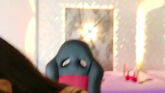 Luciana r online show from September 12, 2025, 10:10 pm