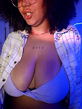 afrodeusa online show from November 13, 2025, 11:31 am