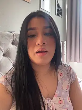 Aliciawhitee online show from November 30, 2025, 6:01 pm