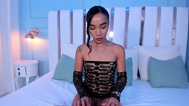 AriaHart Oficial online show from October 7, 2025, 12:24 pm