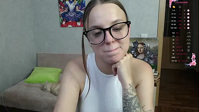 Violetwin online show from September 30, 2025, 6:57 pm