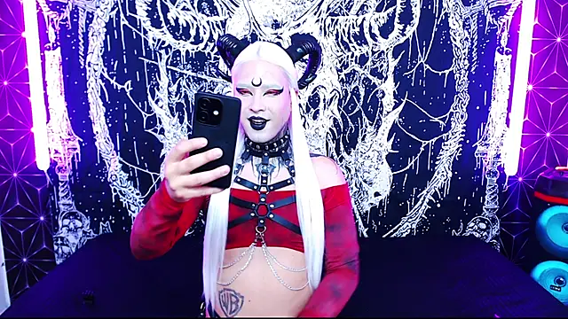 Snapshot of naomi_satan chatting on April 29, 2026, 11:22 pm naomi satan online show from April 29, 2026, 11:22 pm
