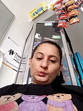 Titiss8921 online show from November 13, 2025, 12:48 pm