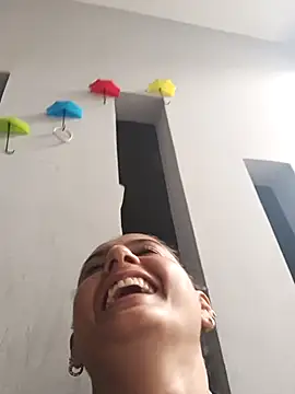 Titiss8921 online show from December 4, 2025, 5:32 pm