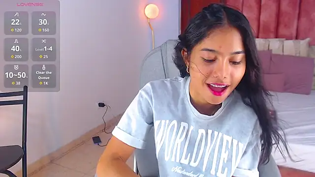 Milaa Star  online show from September 25, 2025, 4:05 am