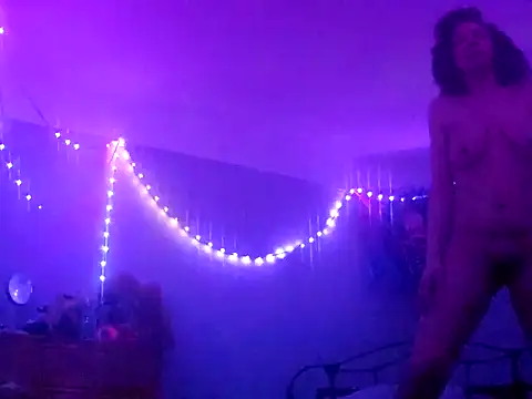 puddled wonderland online show from November 30, 2025, 8:40 am