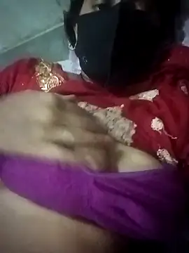 baddy8008 online show from October 3, 2025, 11:18 am