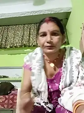 Snapshot of ZIVAA chatting on June 5, 2026, 11:05 am ZIVAA online show from June 5, 2026, 11:05 am