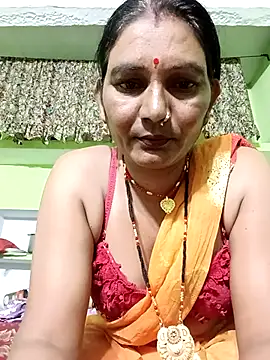 Snapshot of ZIVAA chatting on June 20, 2026, 6:11 pm ZIVAA online show from June 20, 2026, 6:11 pm