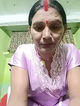 Snapshot of ZIVAA chatting on June 27, 2026, 5:18 pm ZIVAA online show from June 27, 2026, 5:18 pm