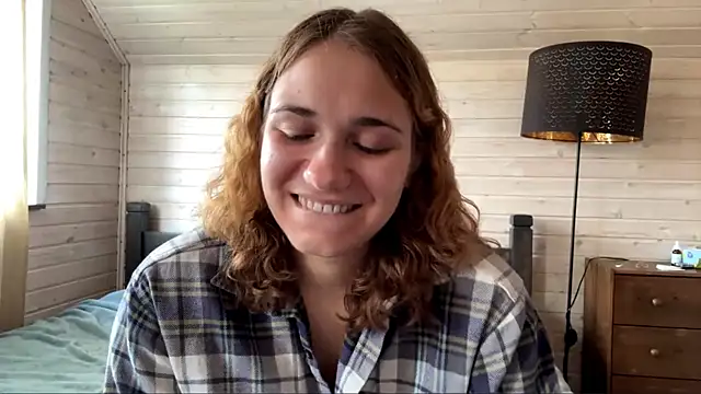 Snapshot of SunPunnyGirl chatting on September 14, 2025, 8:24 am SunPunnyGirl online show from September 14, 2025, 8:24 am