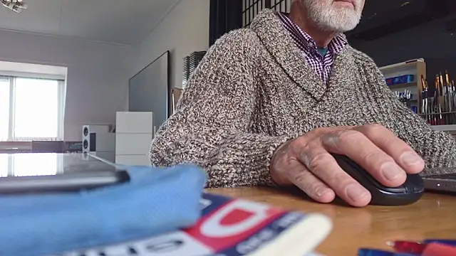 ewaldwillems99 online show from April 10, 2026, 6:07 am