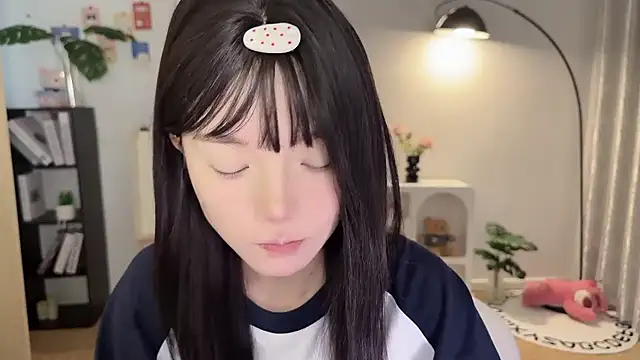 Momo-xx online show from September 28, 2025, 12:27 am