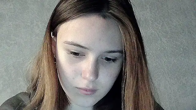 SweetLoraa online show from October 15, 2025, 2:50 pm