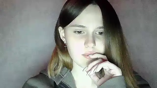 SweetLoraa online show from October 22, 2025, 2:45 am