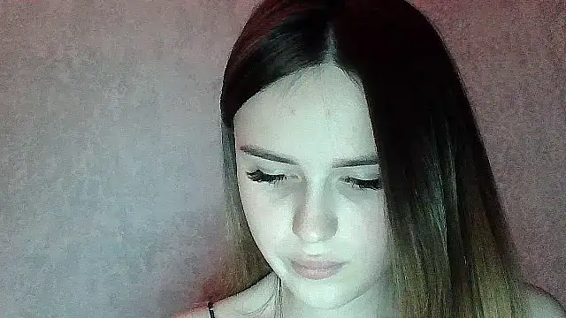 SweetLoraa online show from January 14, 2026, 6:02 pm