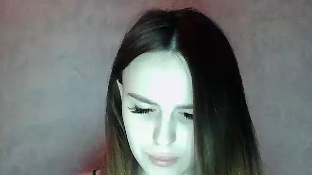 SweetLoraa online show from March 29, 2026, 7:25 pm