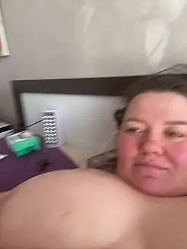 SunnyLeila2101 online show from March 5, 2026, 9:05 am