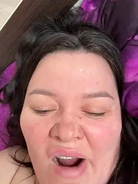 SunnyLeila2101 online show from March 16, 2026, 6:39 am