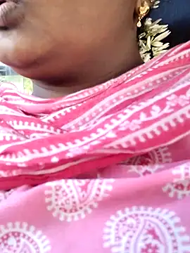 Snapshot of Tamilreethu chatting on September 9, 2025, 11:54 am Tamilreethu online show from September 9, 2025, 11:54 am