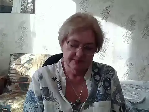 Renata62011 online show from November 3, 2025, 12:06 pm