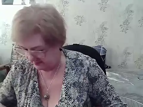 Renata62011 online show from February 9, 2026, 12:31 pm