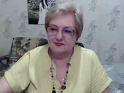 Renata62011 online show from May 22, 2026, 3:35 am
