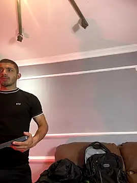 ArturoCardona  online show from October 22, 2025, 1:00 pm