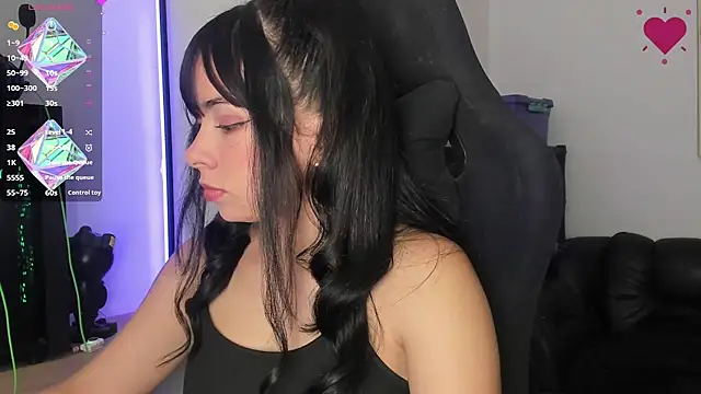 Snapshot of Aishelyng chatting on February 11, 2026, 5:45 am Aishelyng online show from February 11, 2026, 5:45 am