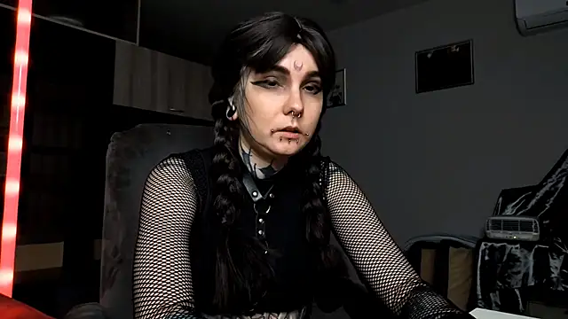 HighelikeGirl online show from October 13, 2025, 12:16 pm