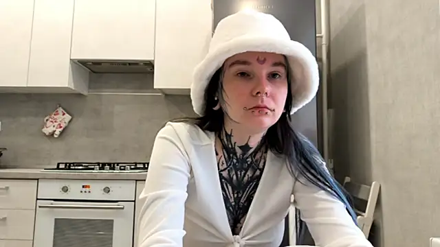 HighelikeGirl online show from March 3, 2026, 6:08 am