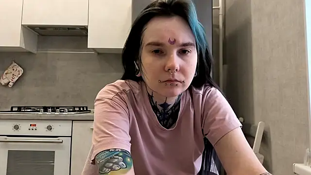 HighelikeGirl online show from March 12, 2026, 7:36 am