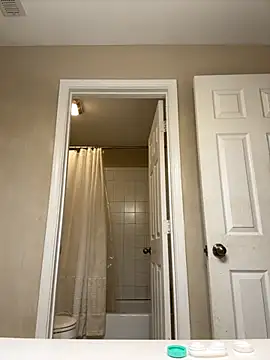 KeYBuMp323 online show from September 13, 2025, 2:17 pm