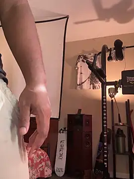 KeYBuMp323 online show from November 23, 2025, 4:07 pm