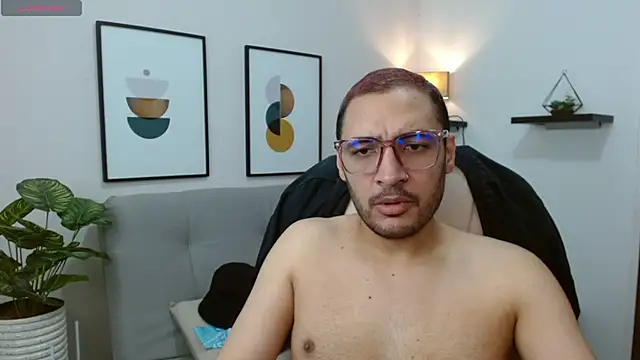   Damian    online show from October 12, 2025, 11:04 pm