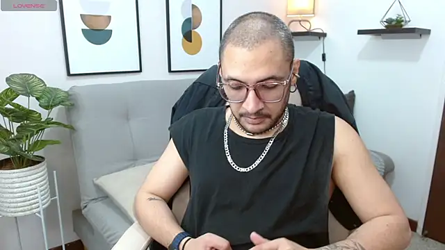   Damian    online show from October 22, 2025, 12:55 am