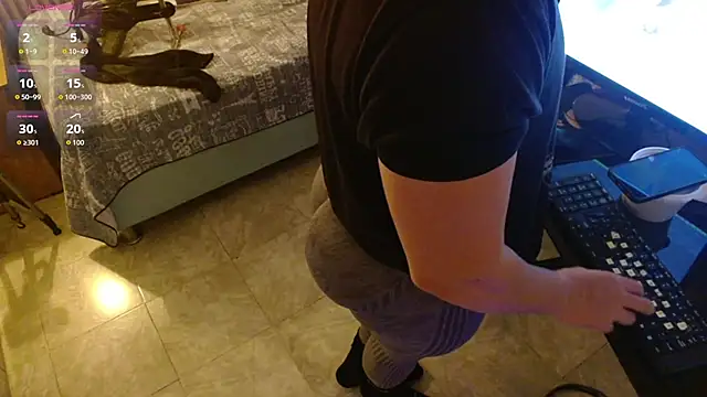 Lancelot 19 online show from October 3, 2025, 4:53 am